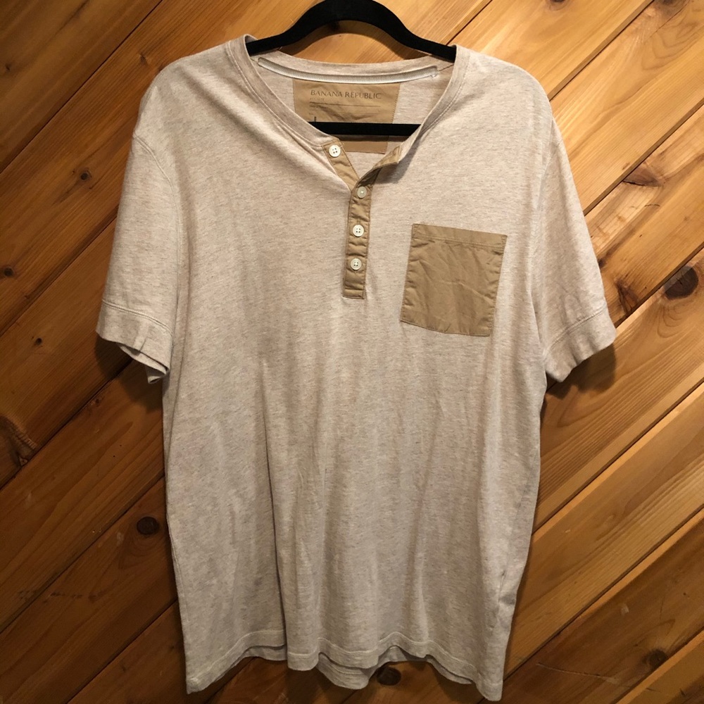 Banana republic tonal brown Henley large
